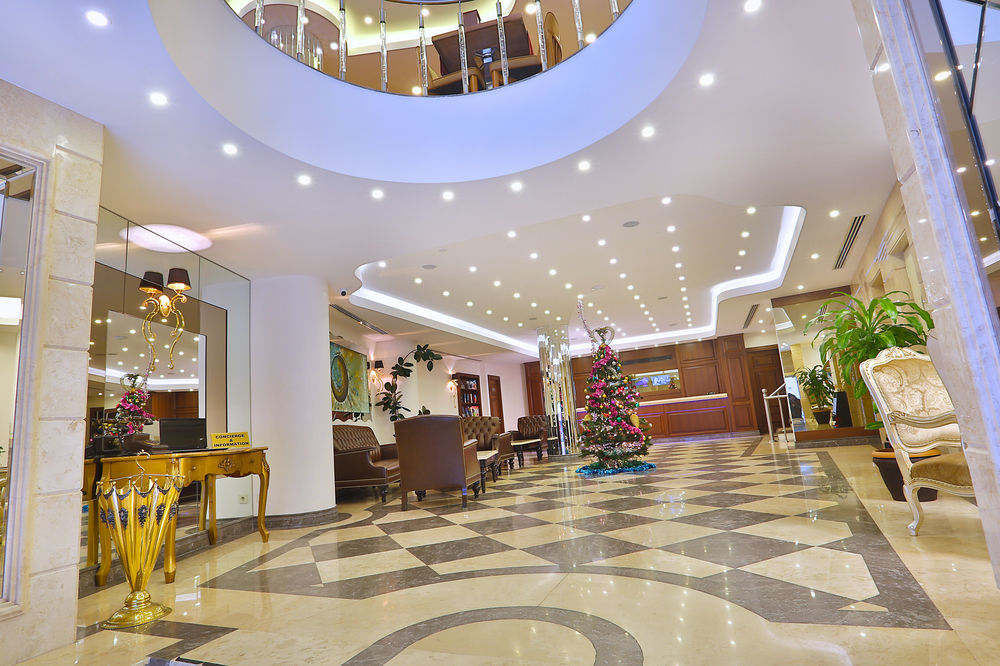 Aspen Ist Hotel 4*